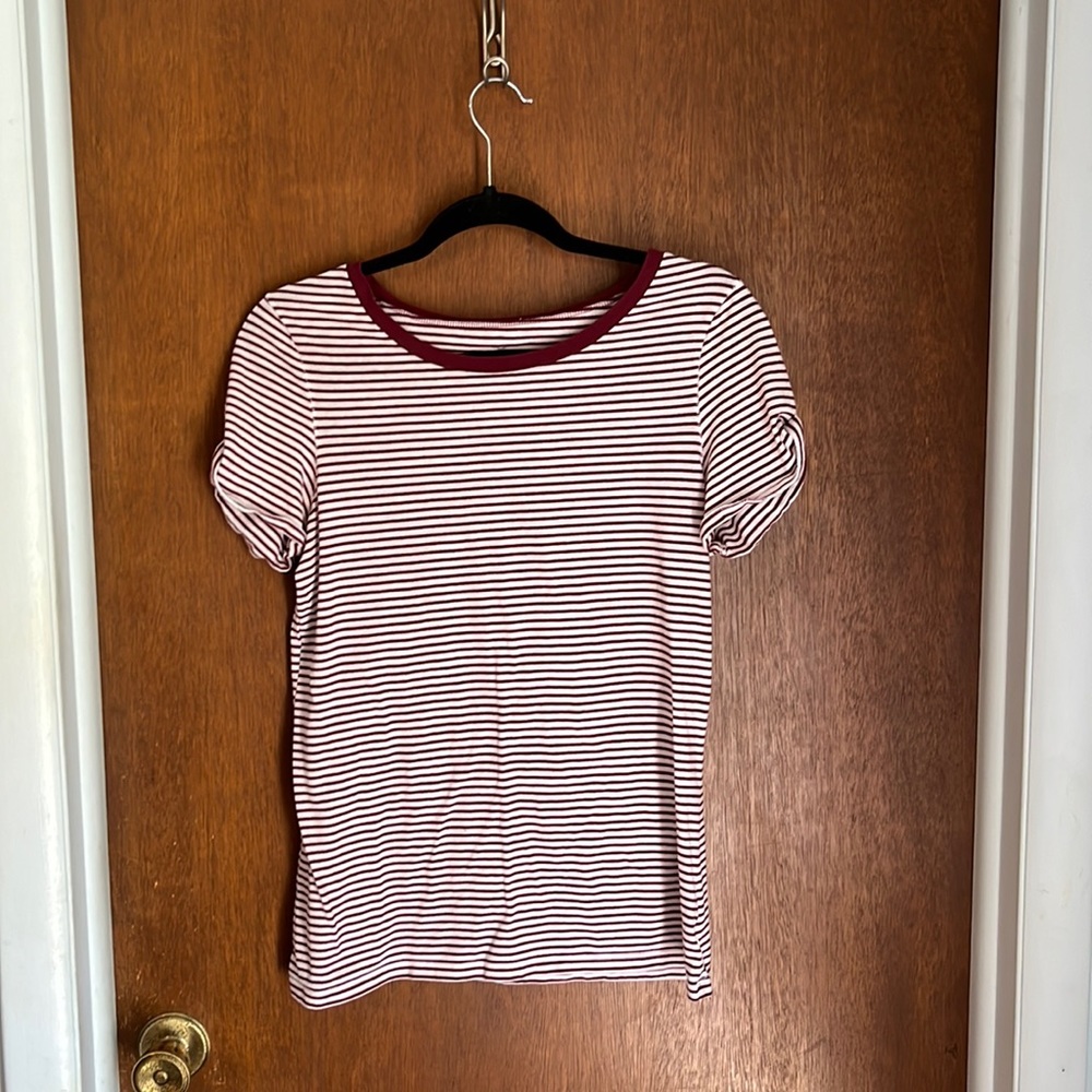 American Eagle tshirt